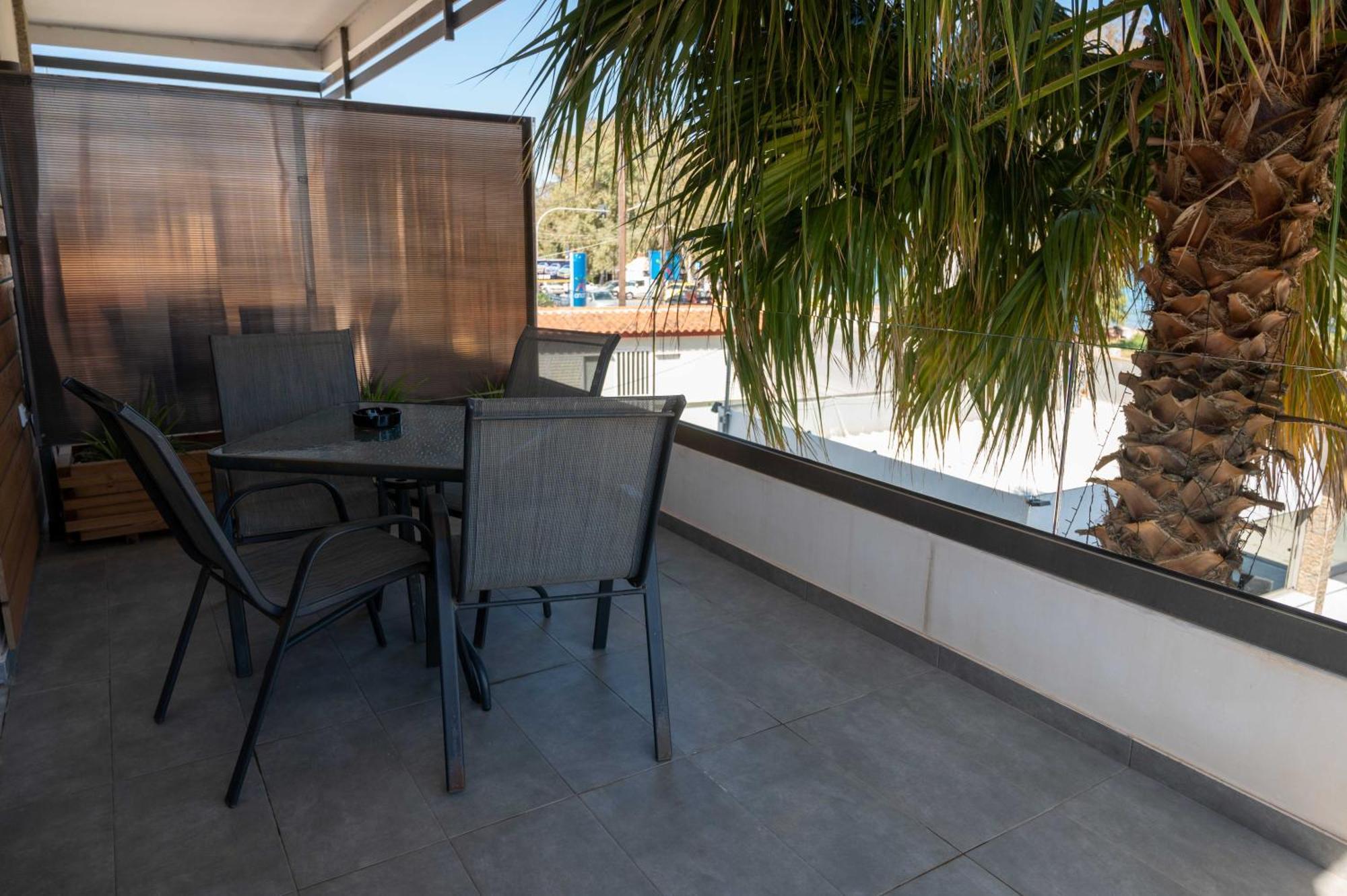 Finikas Suites & Apartments 10Min From Athens Airport Артеміда Екстер'єр фото