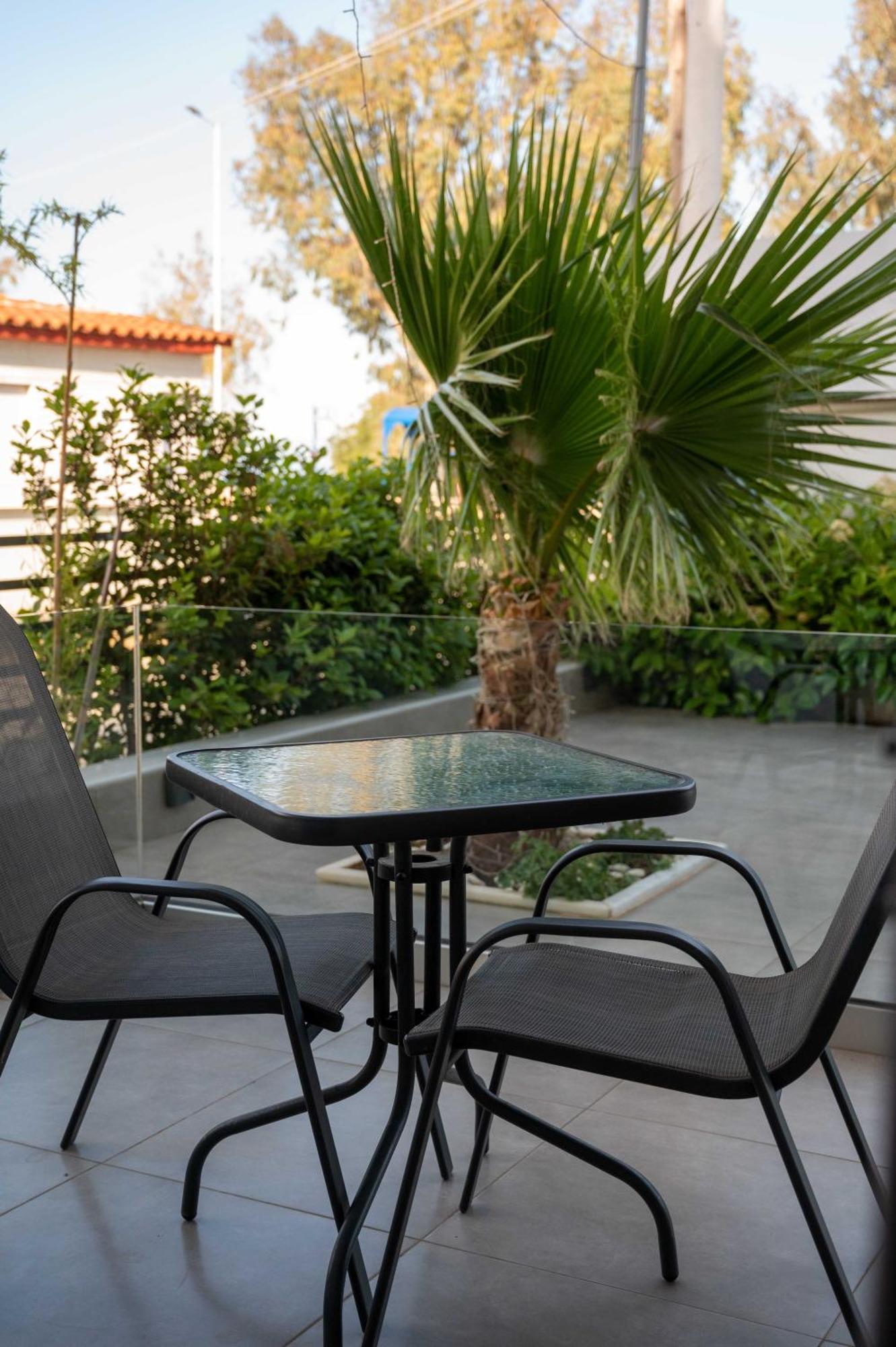 Finikas Suites & Apartments 10Min From Athens Airport Артеміда Екстер'єр фото